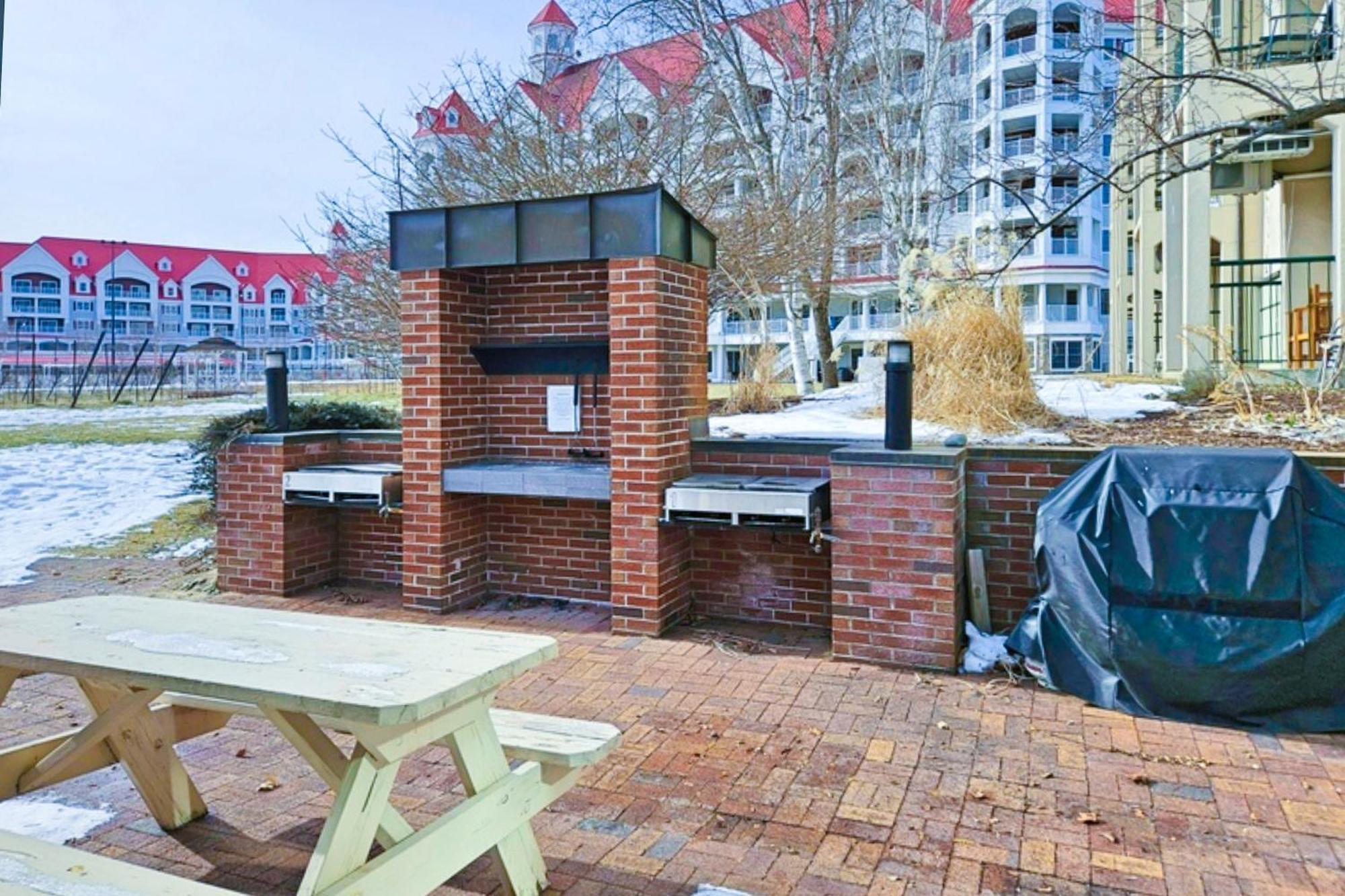 The Lincoln Studio At Rivergreen Exterior photo